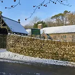 بيت ضيافة Dalecote Barn