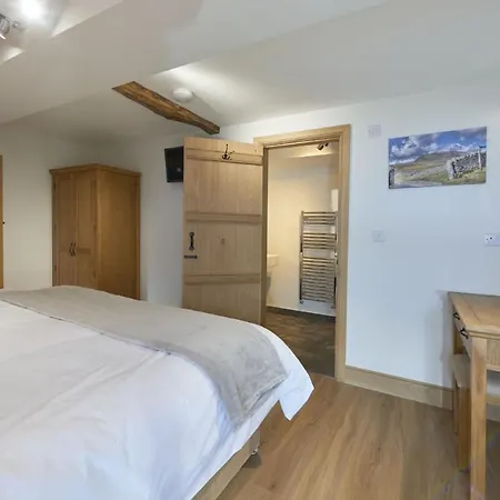 Dalecote Barn إنغيلتون