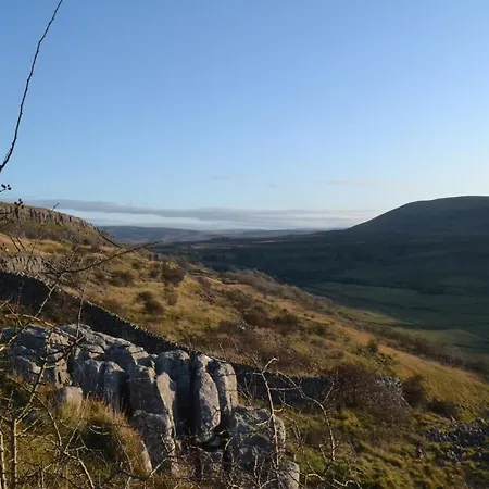 Dalecote Barn Инглтон